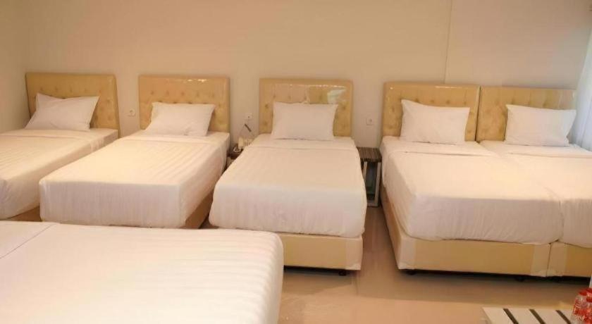 Aruuman Hotel Simpanglima Σεμαράνγκ Εξωτερικό φωτογραφία